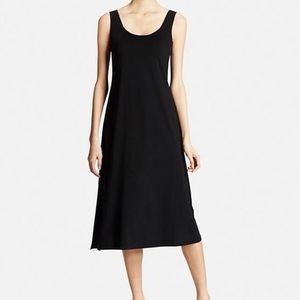 Uniqlo Built in bra dress